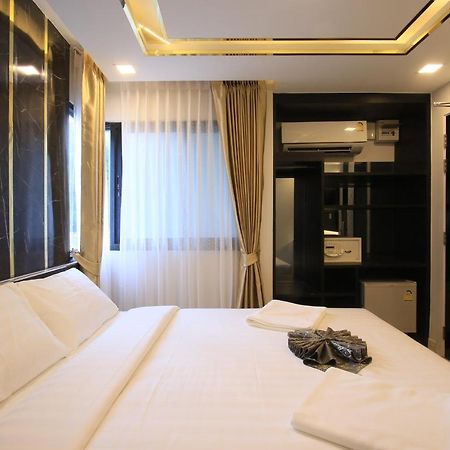 Pratunam Atrium Hotel Bangkok Exterior foto