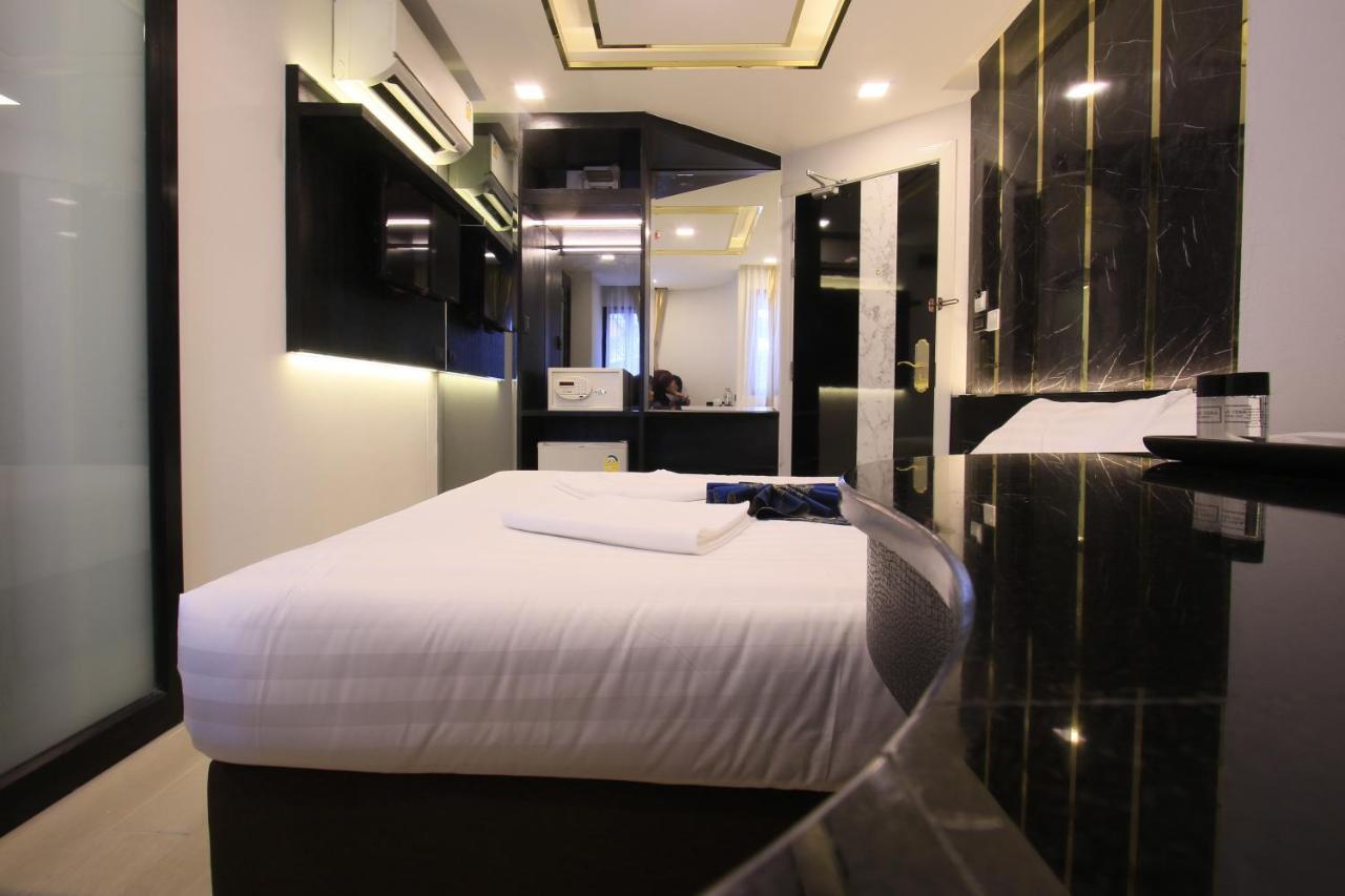 Pratunam Atrium Hotel Bangkok Exterior foto