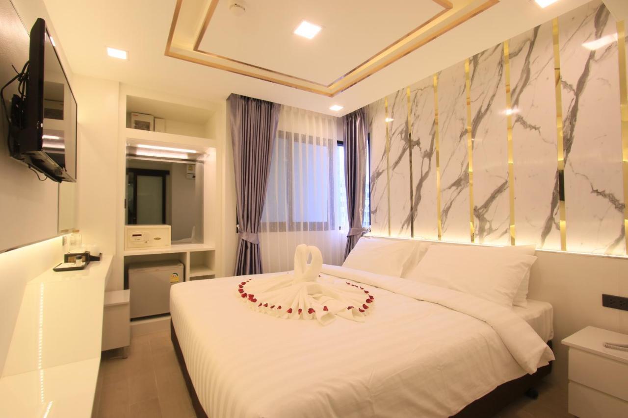 Pratunam Atrium Hotel Bangkok Exterior foto